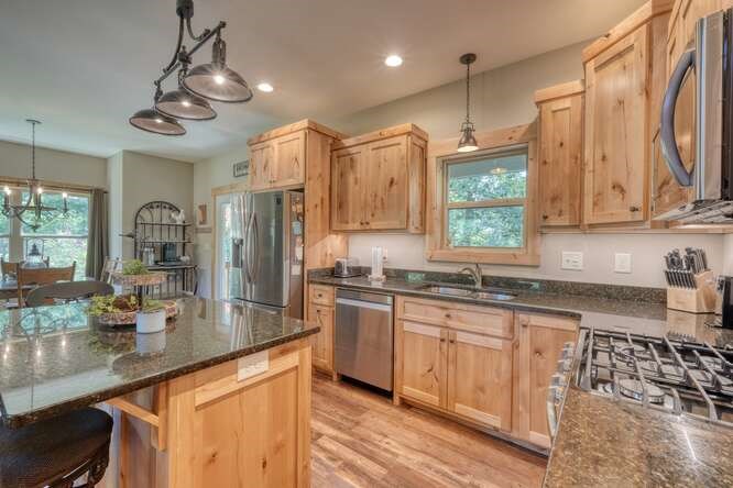 428448 Morganton Residential