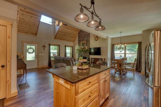 428448 Morganton Residential