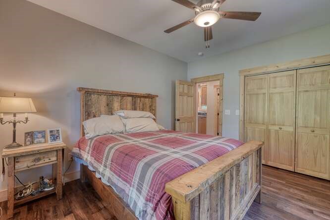 428448 Morganton Residential