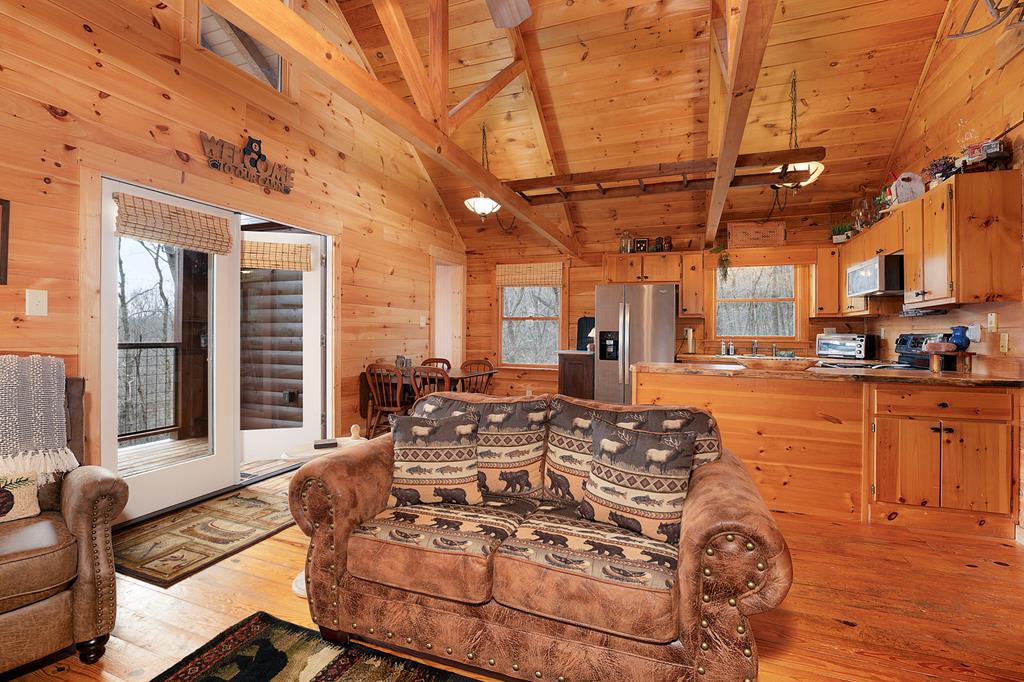 428450 Ellijay Residential