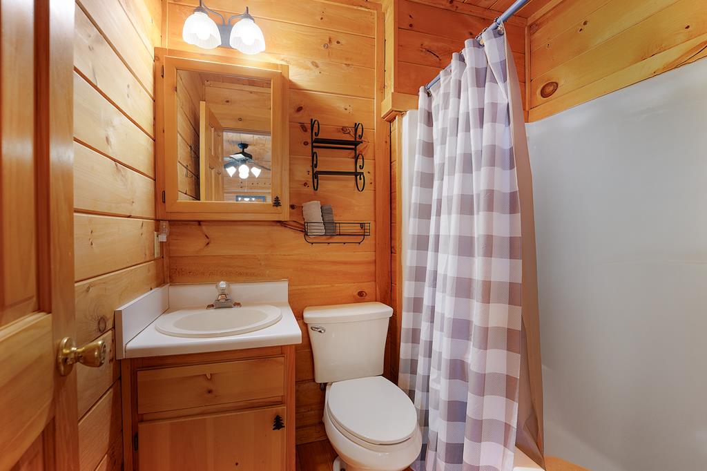 428450 Ellijay Residential