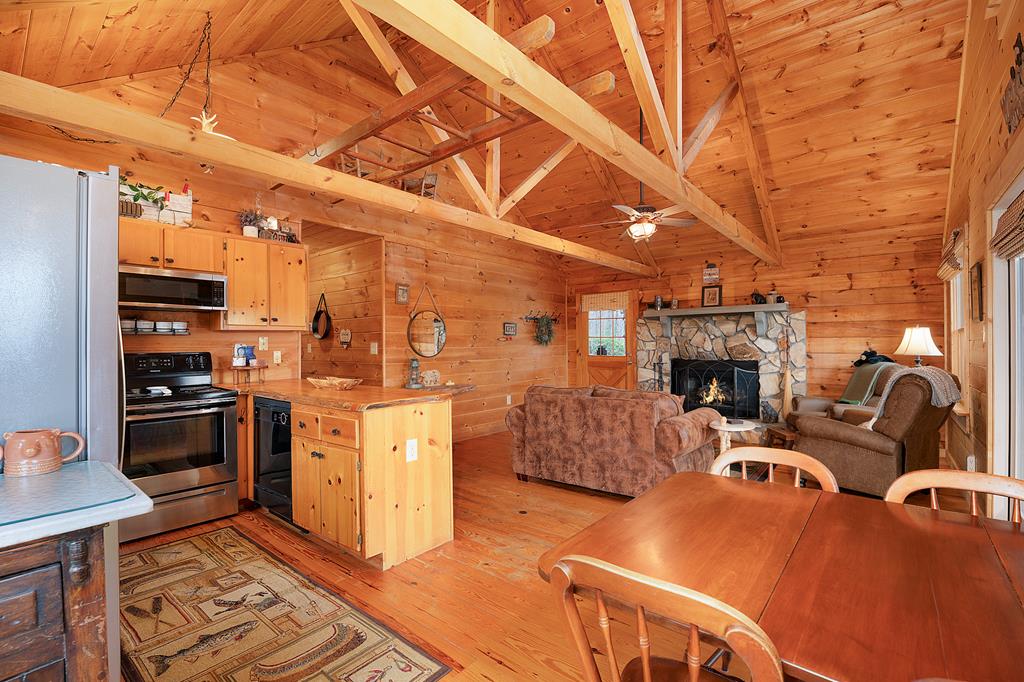 428450 Ellijay Residential