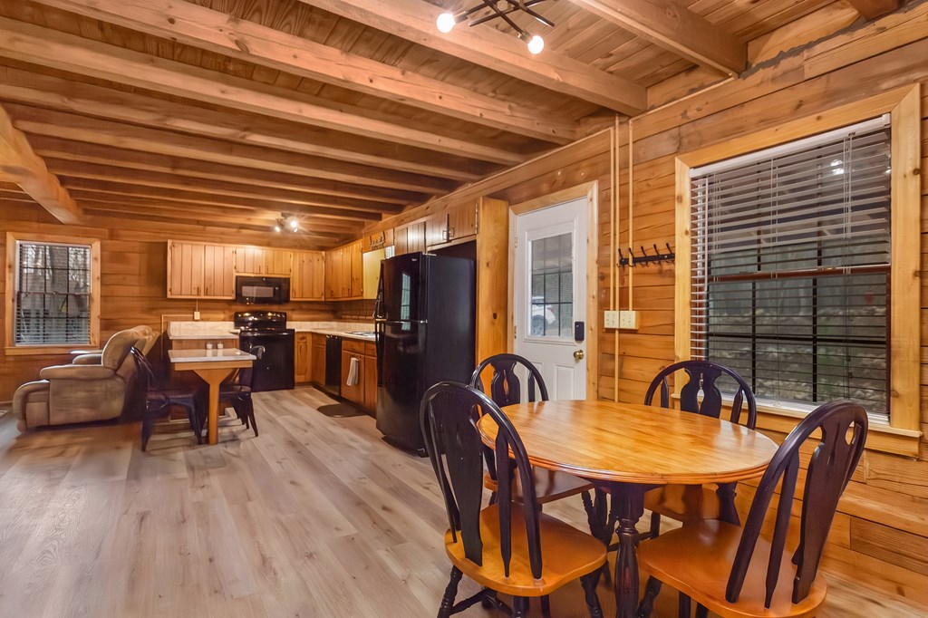 428451 Ellijay Residential