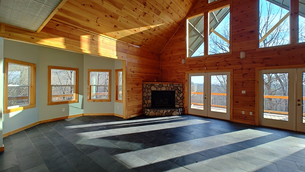 428454 Blue Ridge Residential