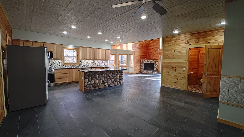 428454 Blue Ridge Residential