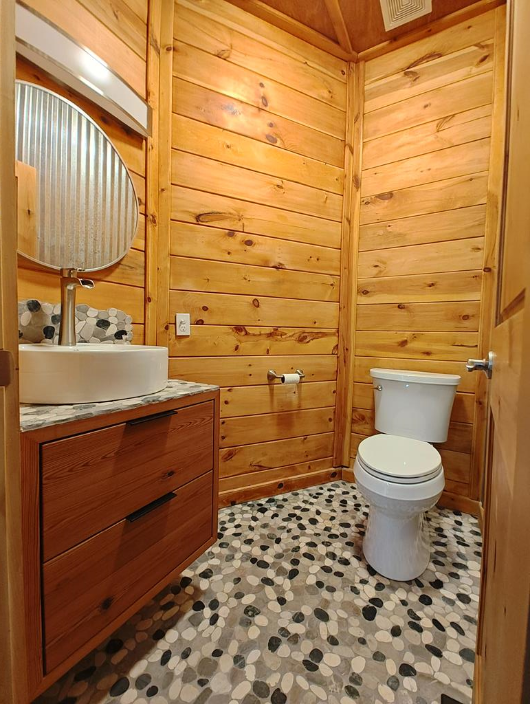 428454 Blue Ridge Residential