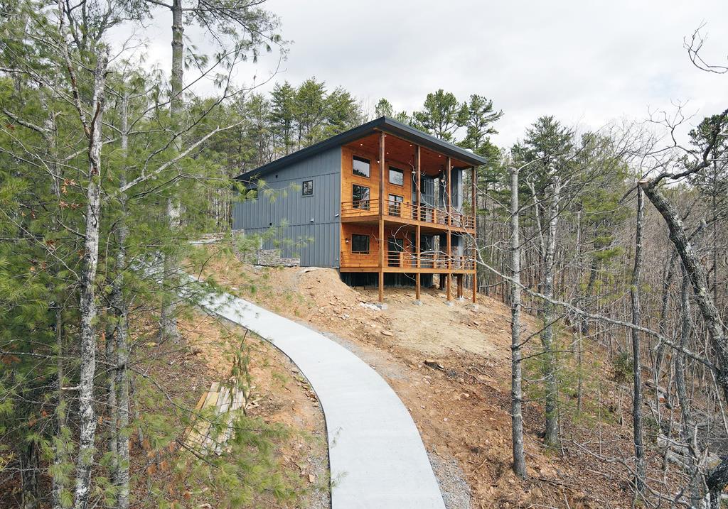 428462 Mineral Bluff Residential