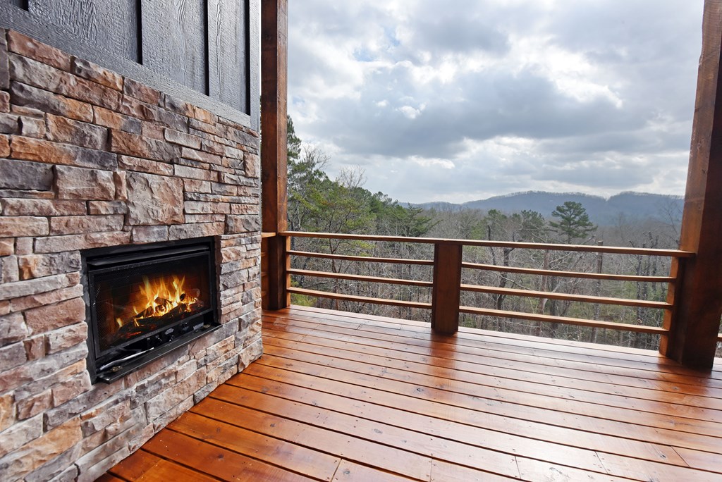 428462 Mineral Bluff Residential