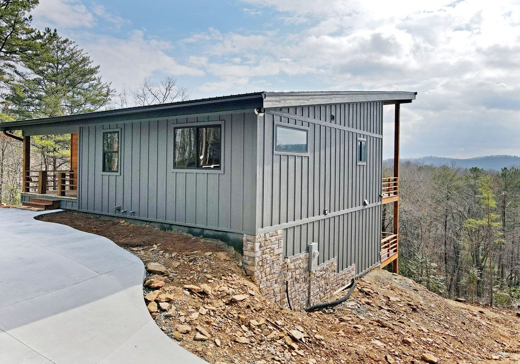 428462 Mineral Bluff Residential