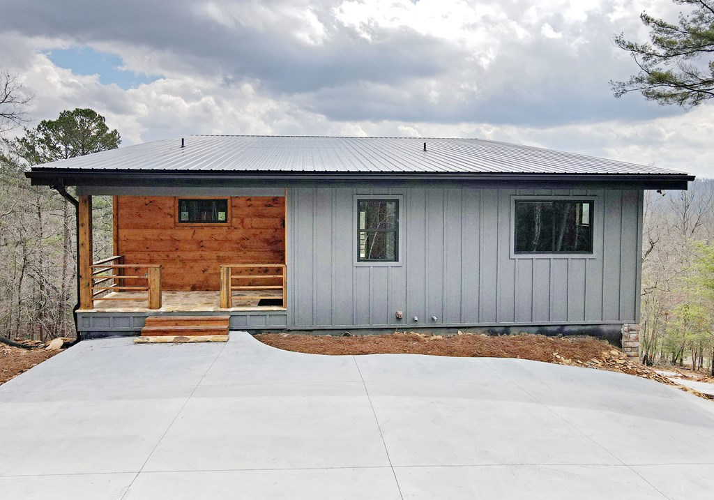 428462 Mineral Bluff Residential