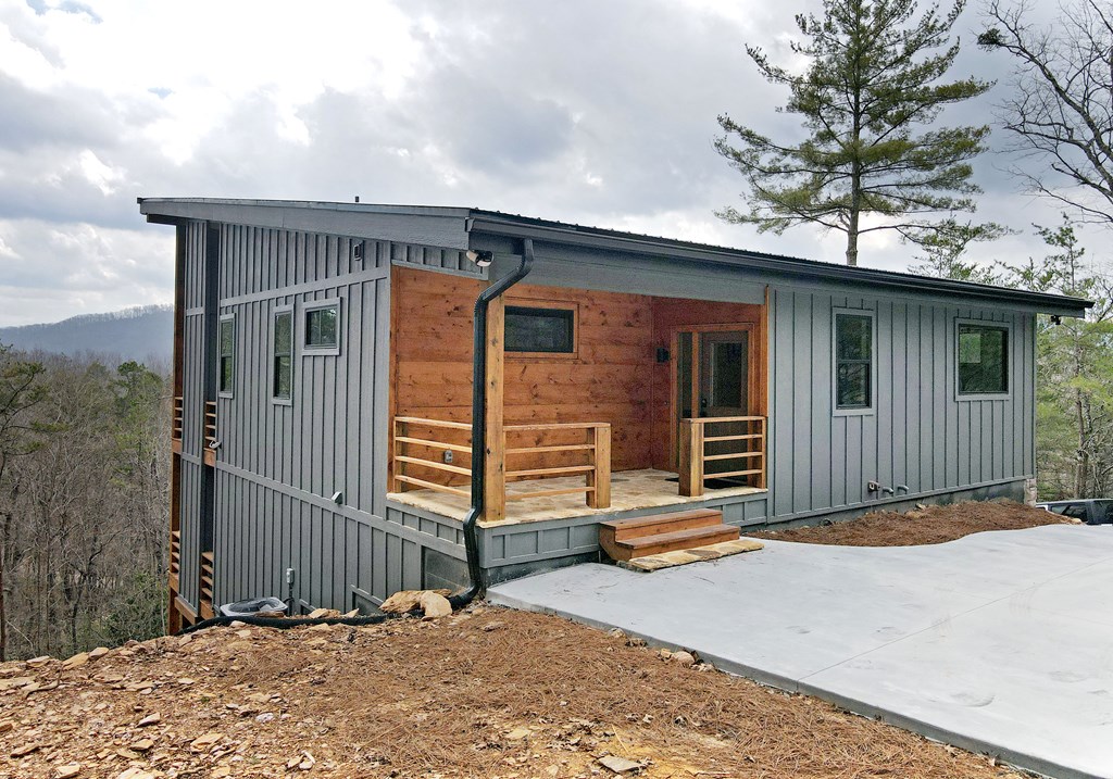 428462 Mineral Bluff Residential