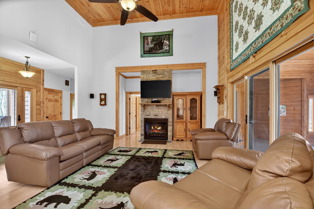 428463 Jasper Residential