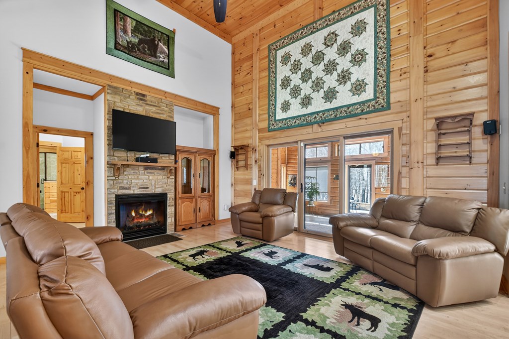 428463 Jasper Residential