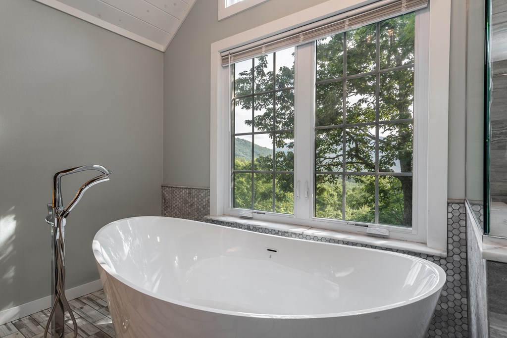 428464 Blairsville Residential