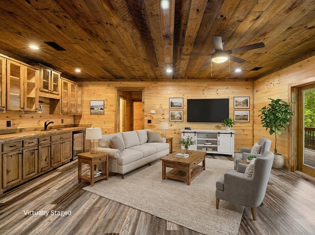 428465 Mineral Bluff Residential