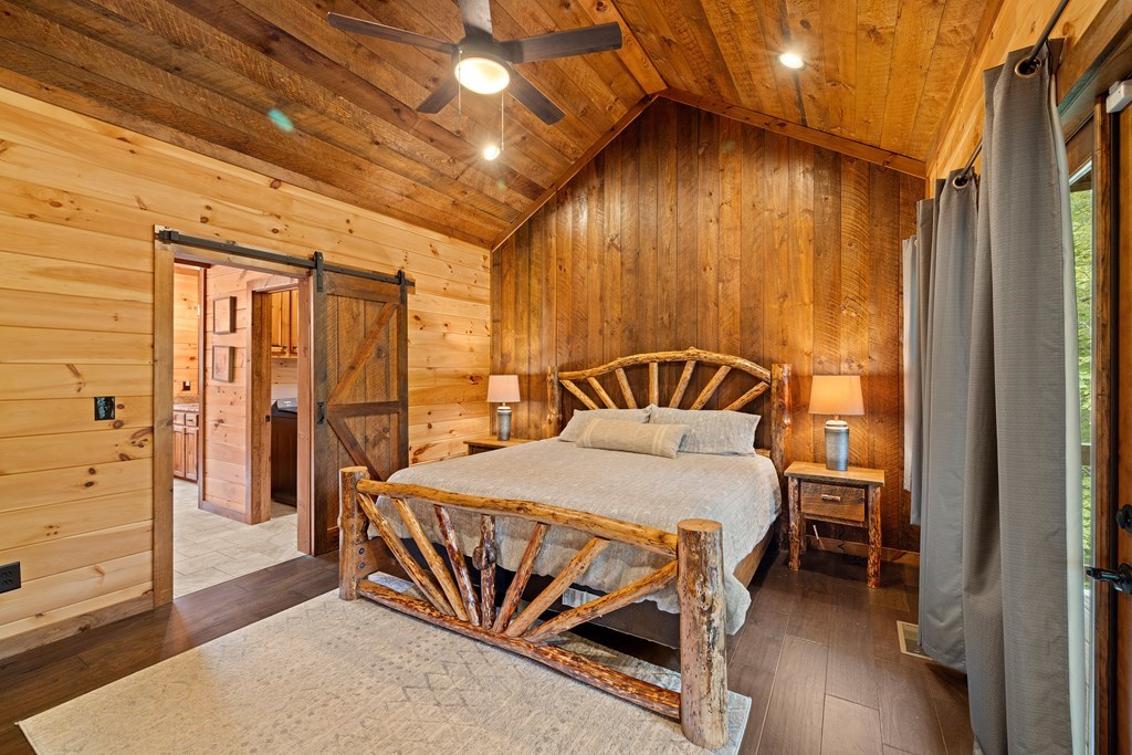 428465 Mineral Bluff Residential