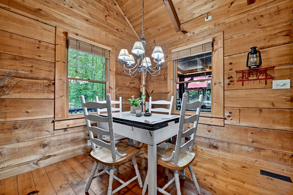 428466 Blue Ridge Residential