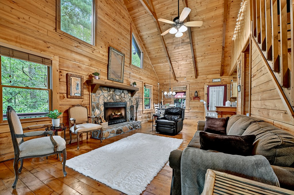 428466 Blue Ridge Residential