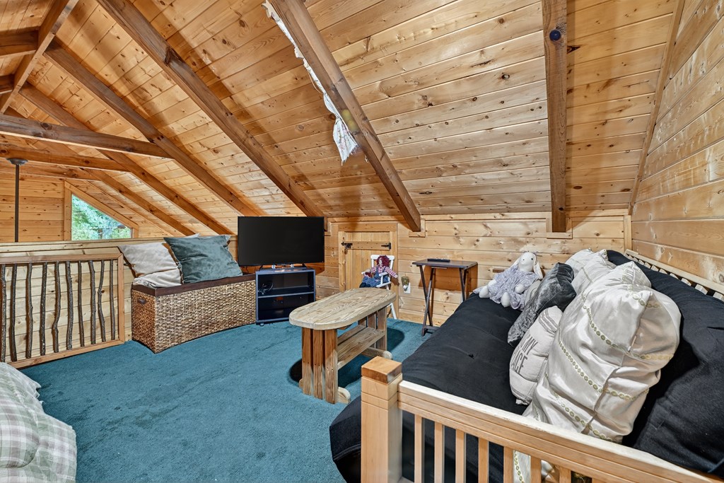 428466 Blue Ridge Residential