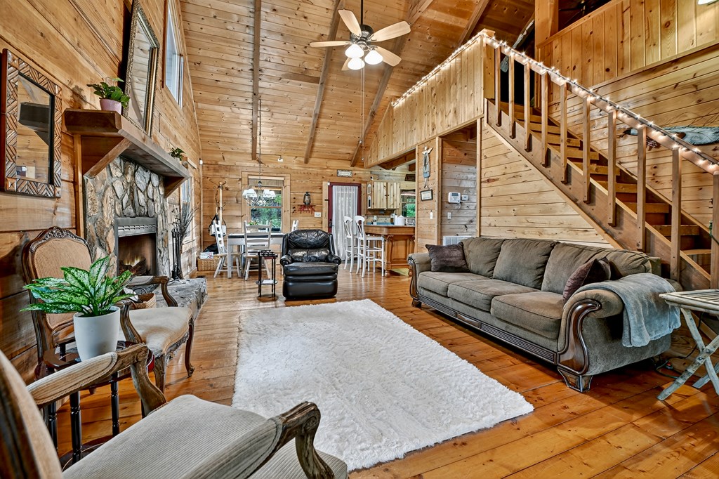 428466 Blue Ridge Residential