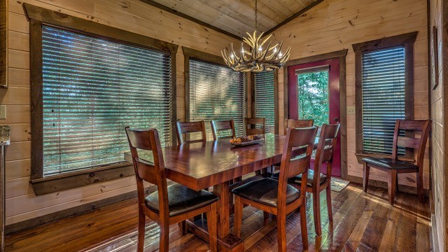 428467 Mineral Bluff Residential