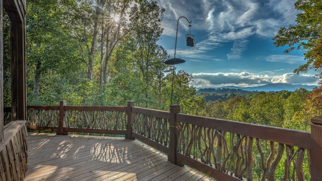 428467 Mineral Bluff Residential