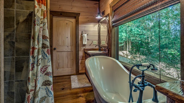 428467 Mineral Bluff Residential