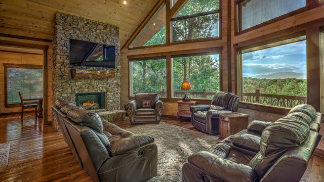 428467 Mineral Bluff Residential