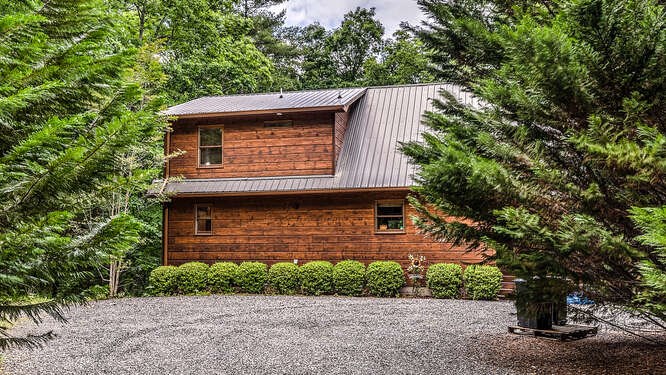 428468 Blue Ridge Residential