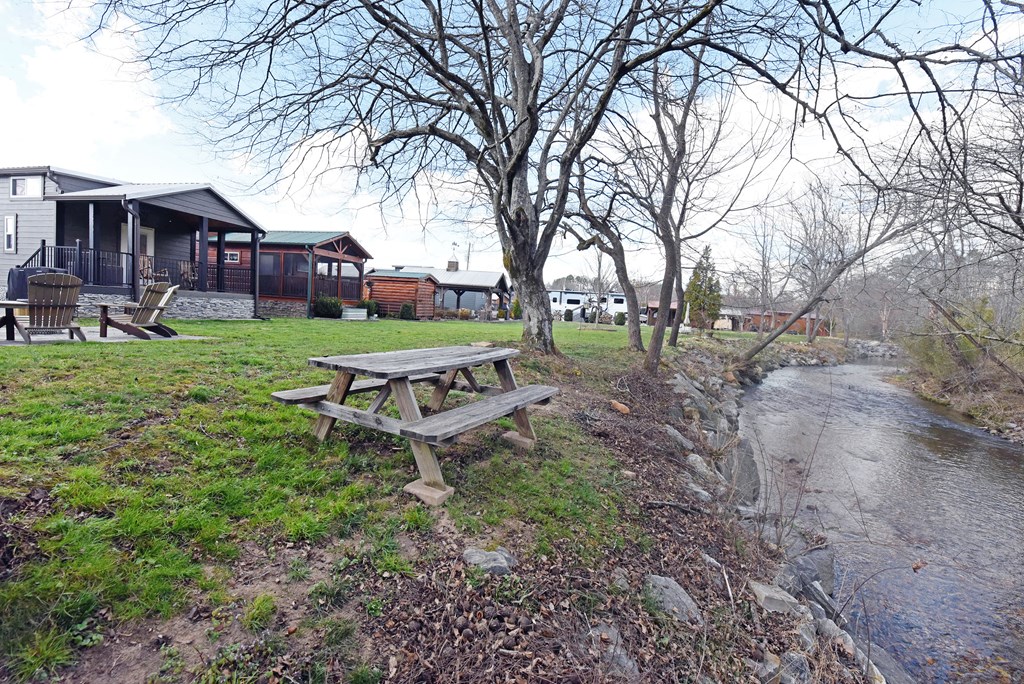 428469 Blairsville Residential