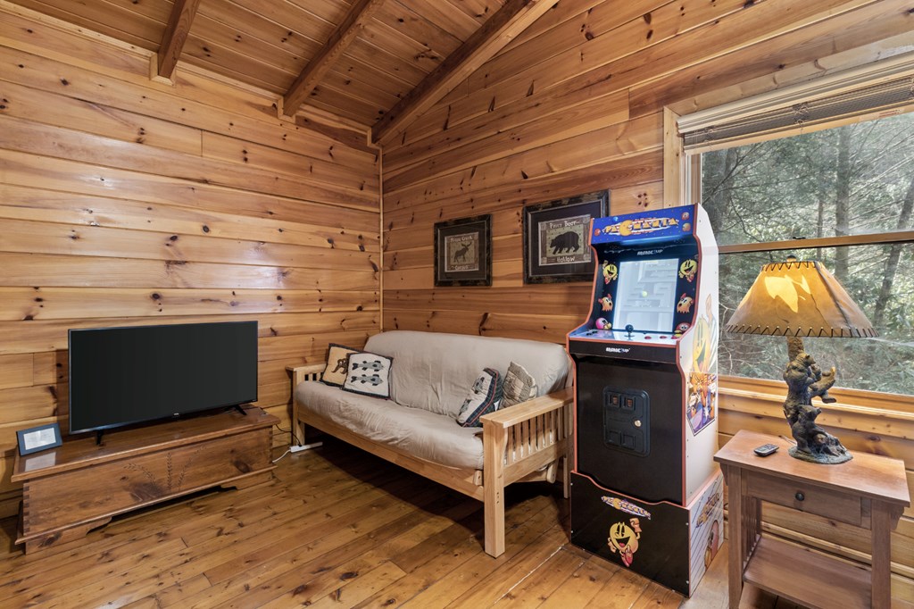 428472 Ellijay Residential