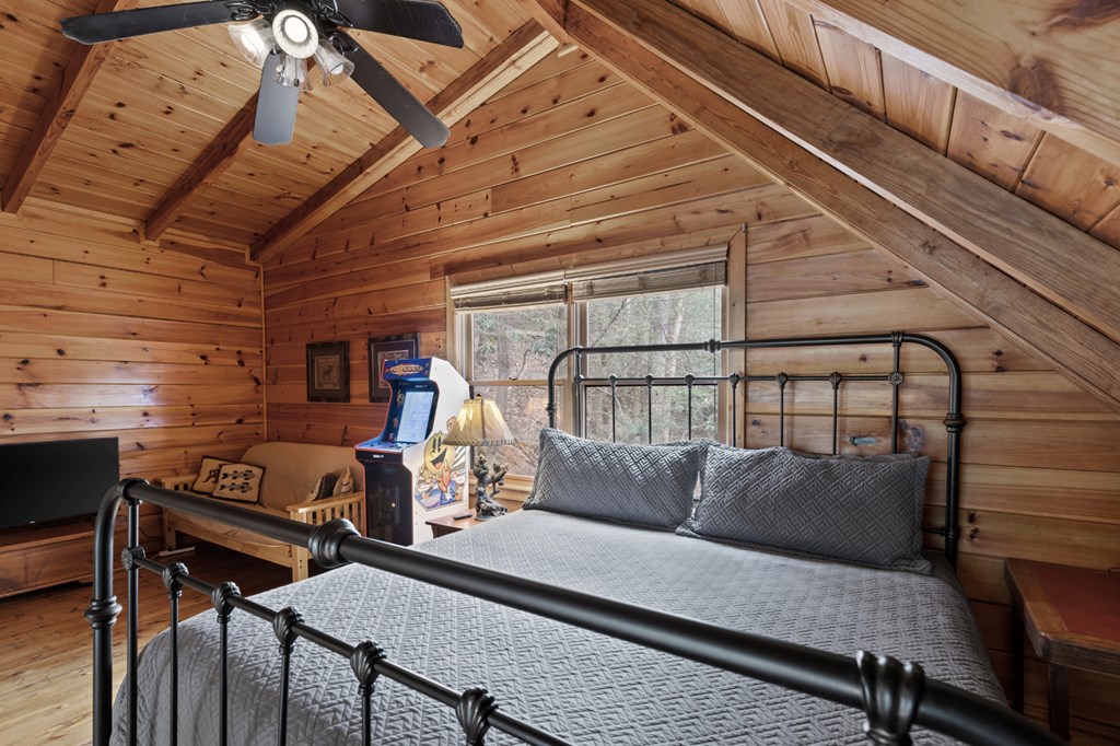 428472 Ellijay Residential