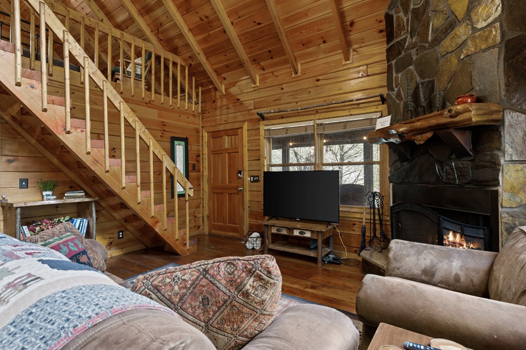 428472 Ellijay Residential