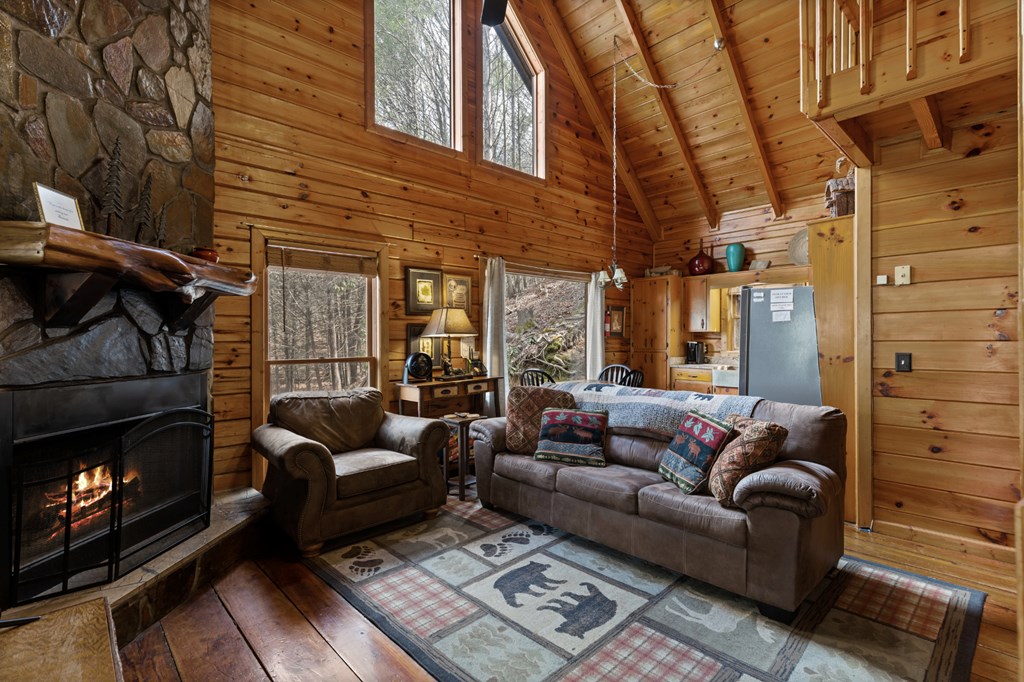 428472 Ellijay Residential