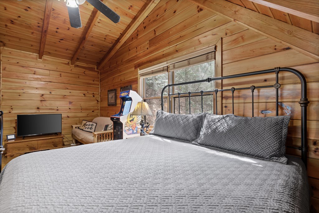 428472 Ellijay Residential