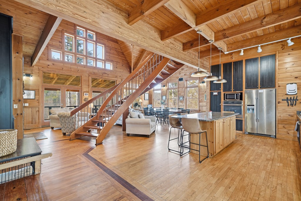 428479 Blue Ridge Residential