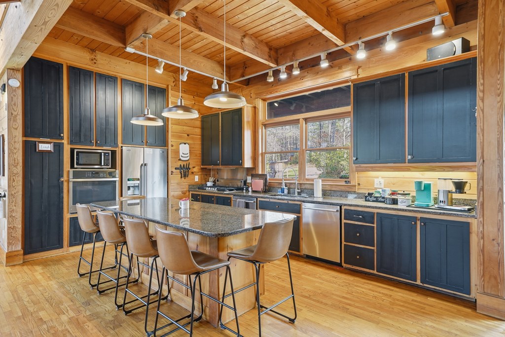 428479 Blue Ridge Residential