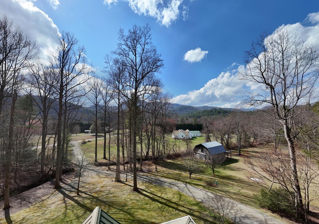 428483 Hiawassee Residential