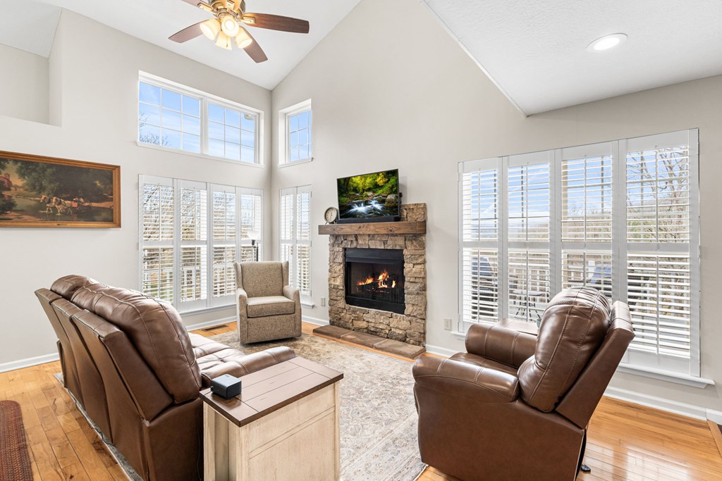 428487 Warne Residential