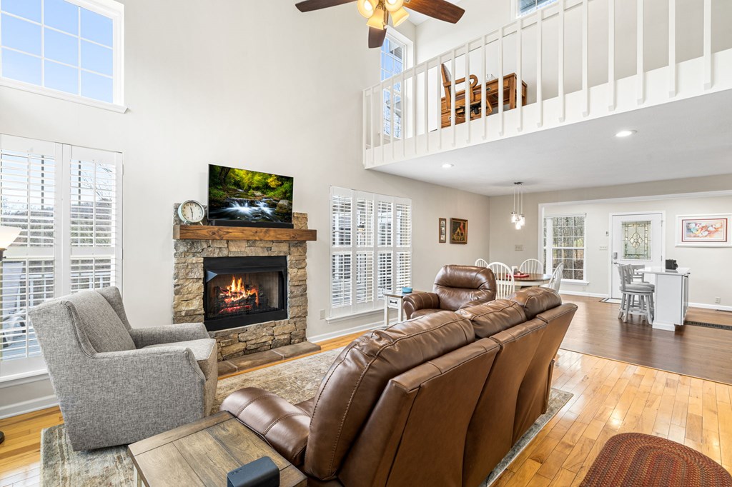 428487 Warne Residential