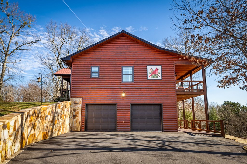 428490 Mineral Bluff Residential