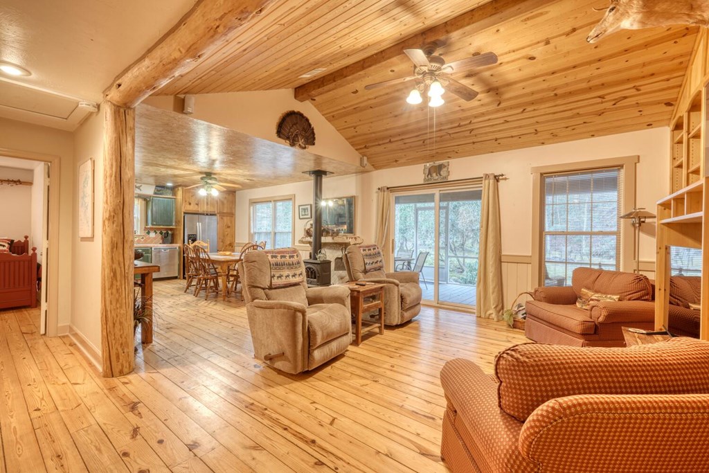 428491 Hiawassee Residential