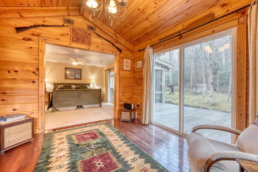 428491 Hiawassee Residential