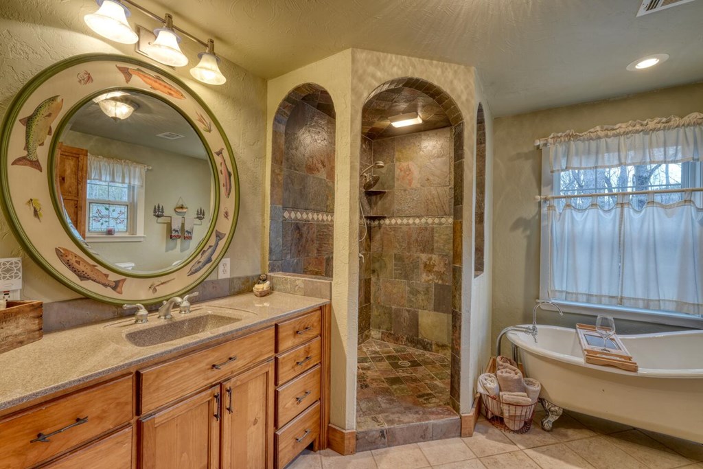 428491 Hiawassee Residential