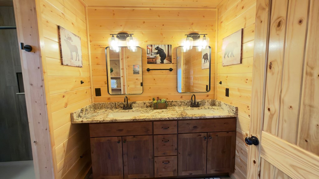 428493 Murphy Residential