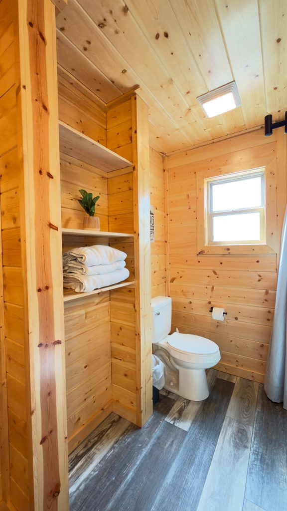 428493 Murphy Residential