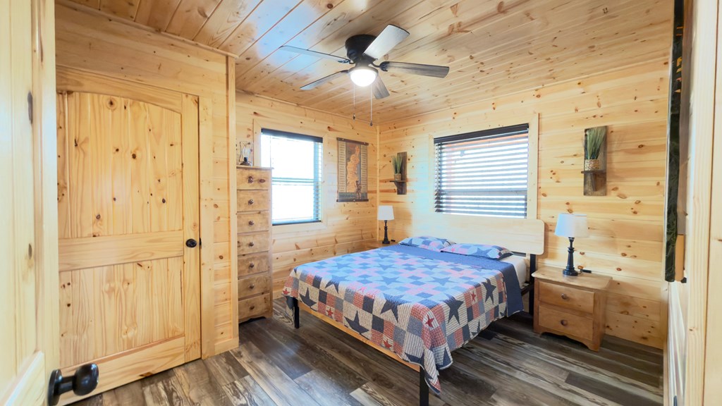 428493 Murphy Residential