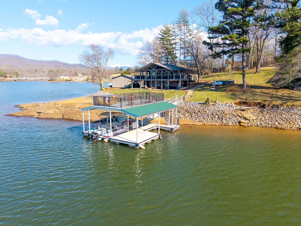 428495 Hayesville Residential