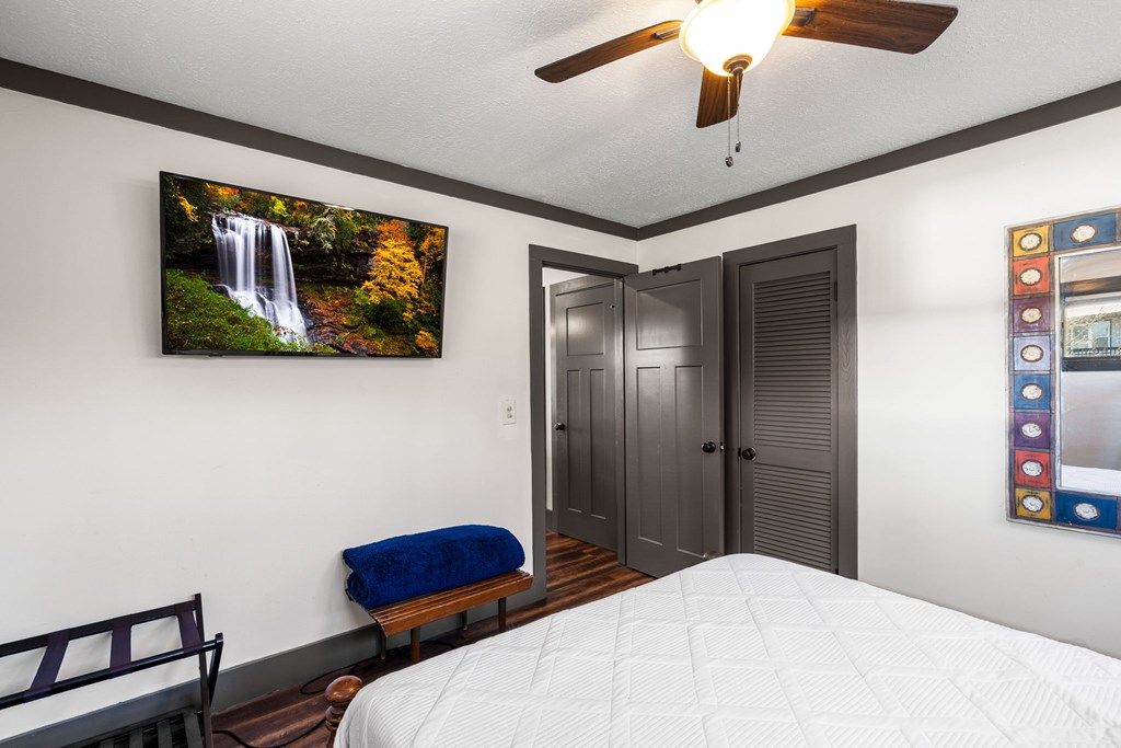 428495 Hayesville Residential