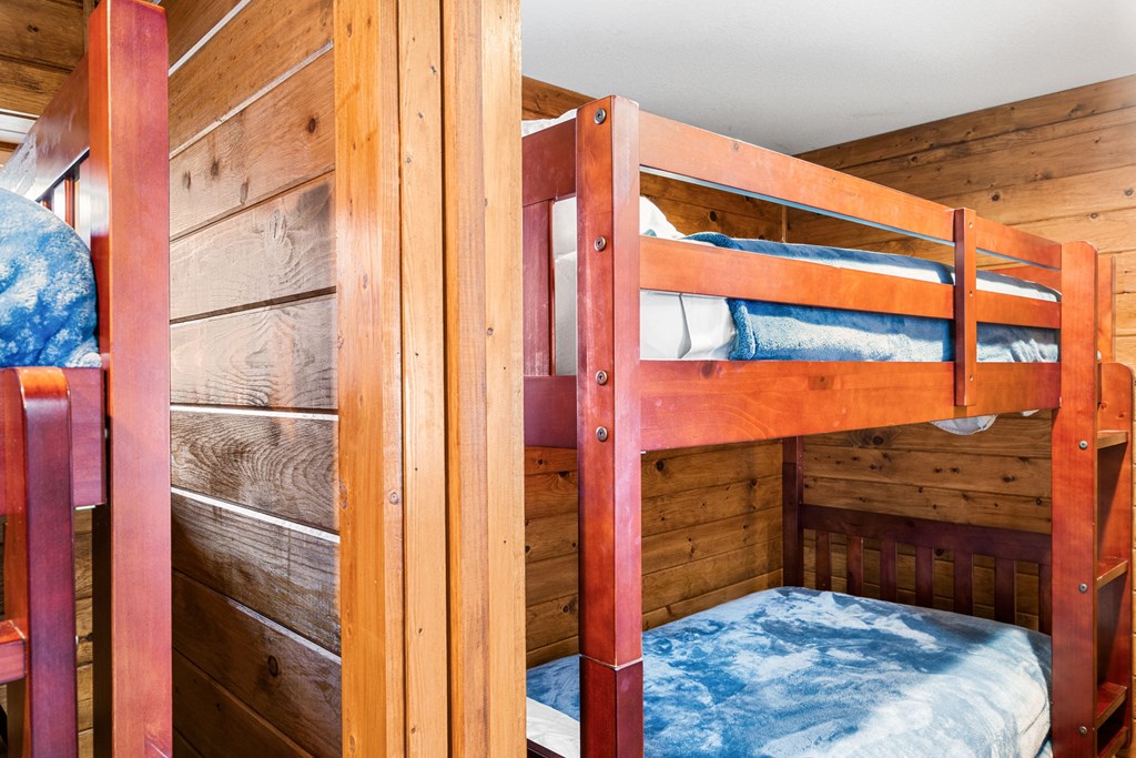 428495 Hayesville Residential